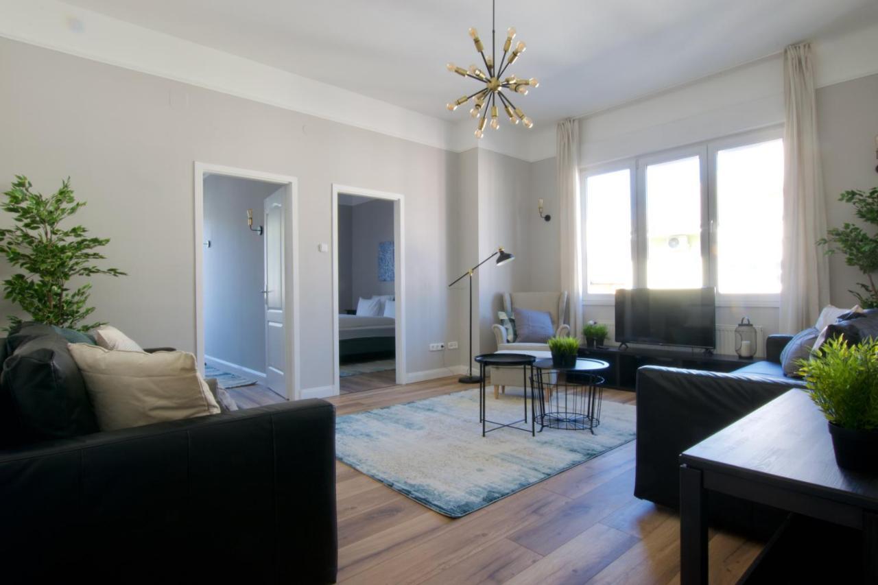 Standard Apartment By Hi5 - Tatra Street ブダペスト エクステリア 写真