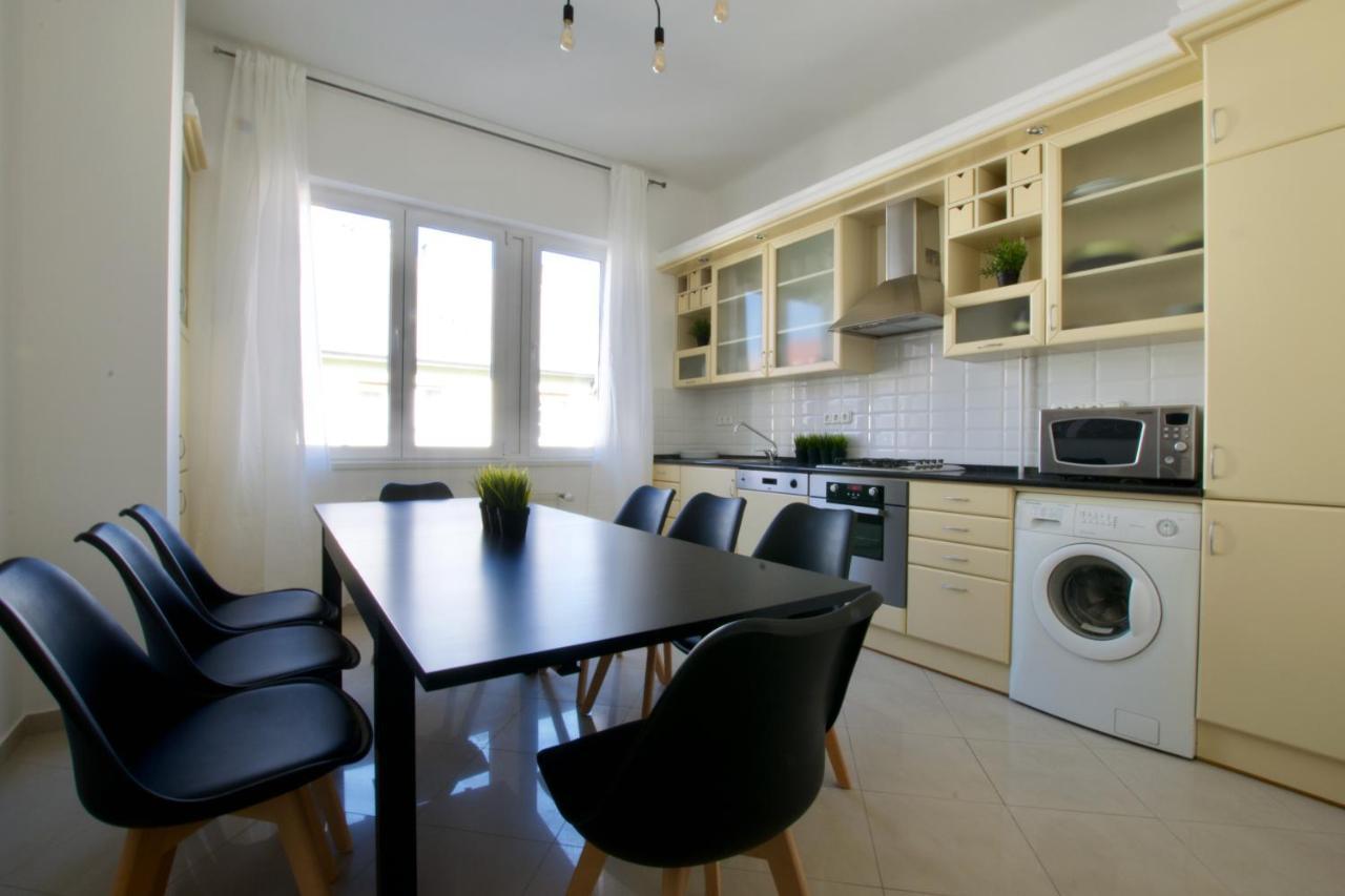 Standard Apartment By Hi5 - Tatra Street ブダペスト エクステリア 写真