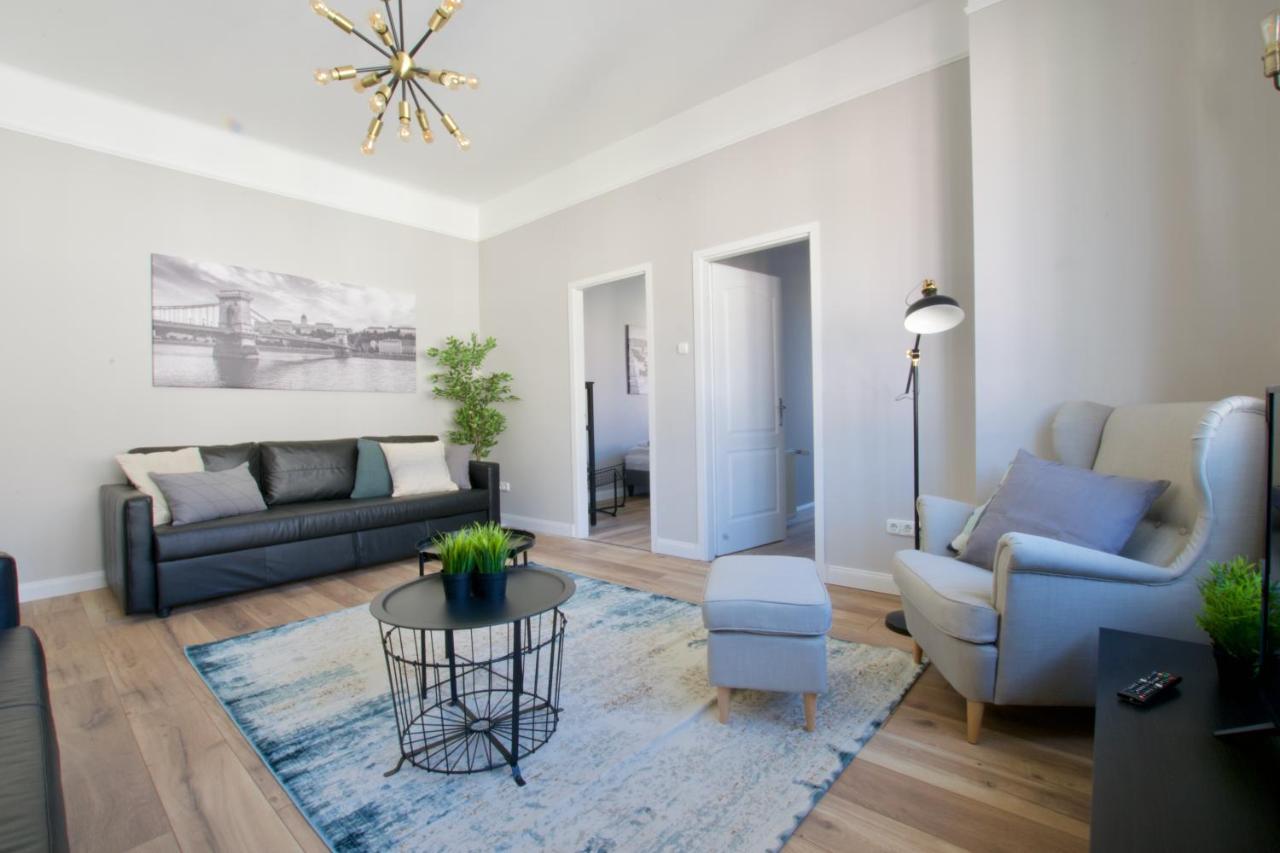 Standard Apartment By Hi5 - Tatra Street ブダペスト エクステリア 写真